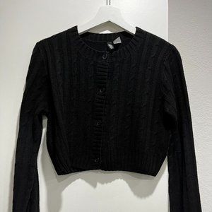 Cropped knitted cardigan